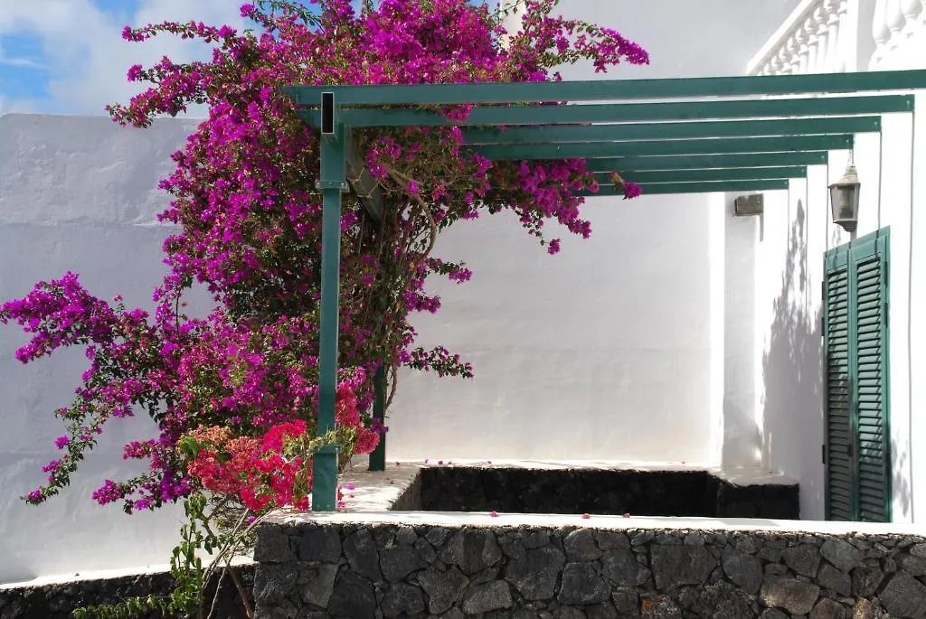 Casa Villa La Vega Tias Country house