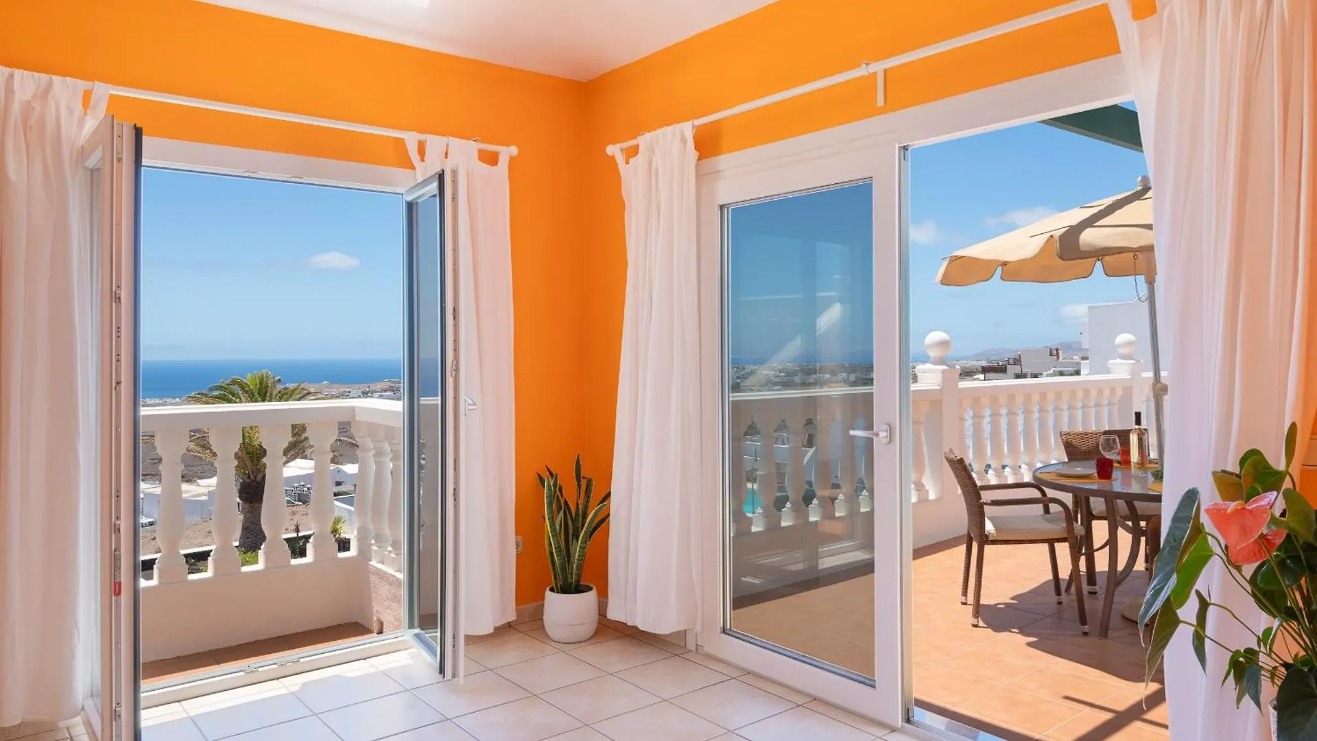 Casa Villa La Vega Tias